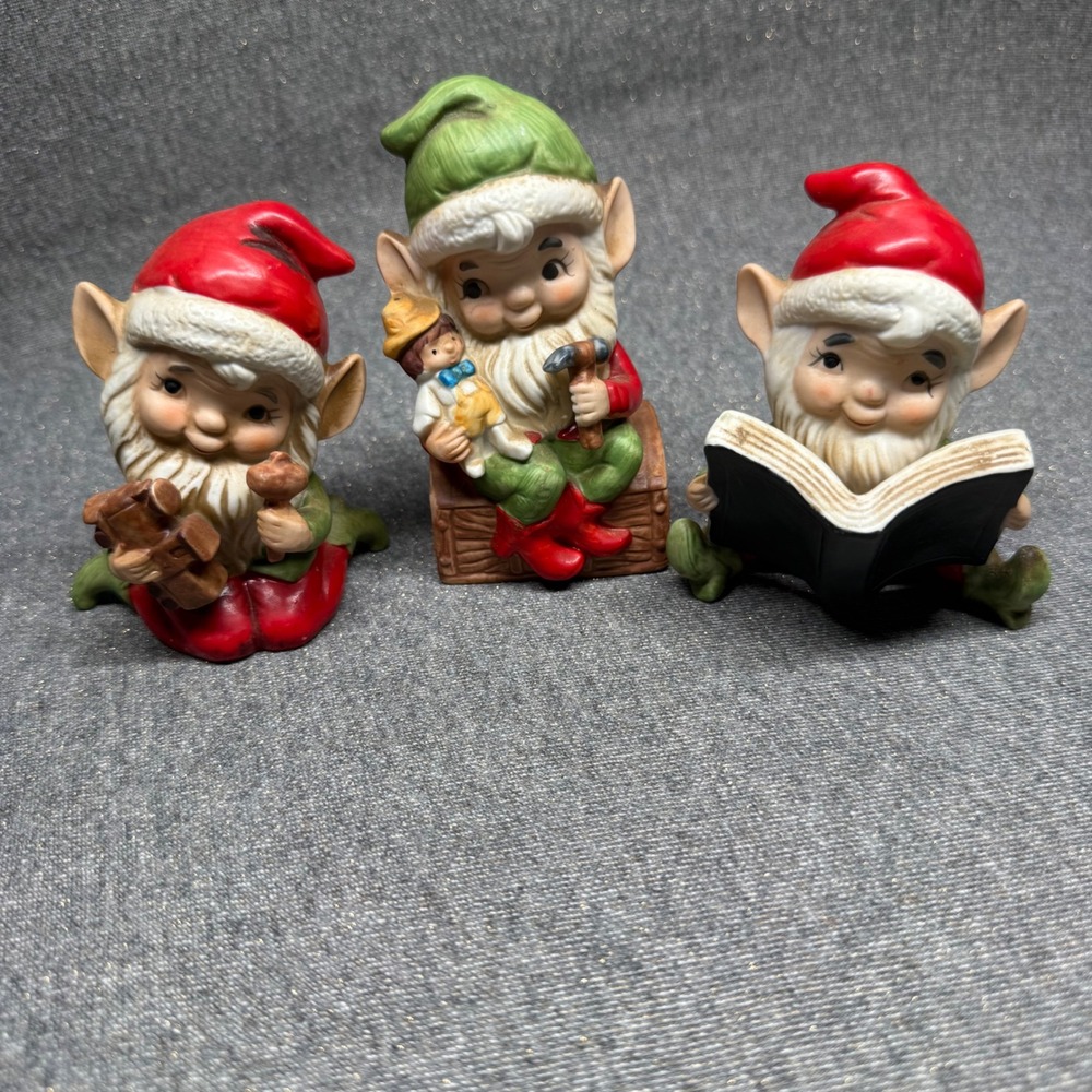 Vintage Homco Christmas Elf Figurines Set of 3 Ceramic Gnomes Red Green‎ Decor